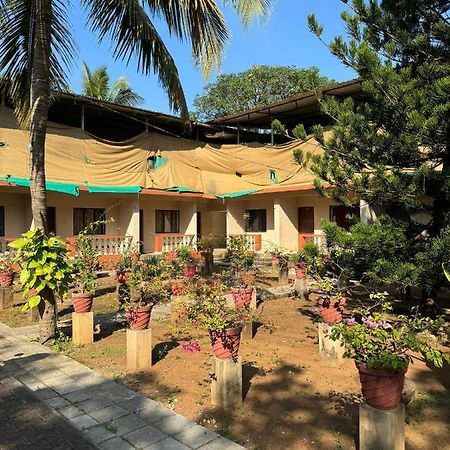 Villa Sol Beach Resort Бага Екстериор снимка